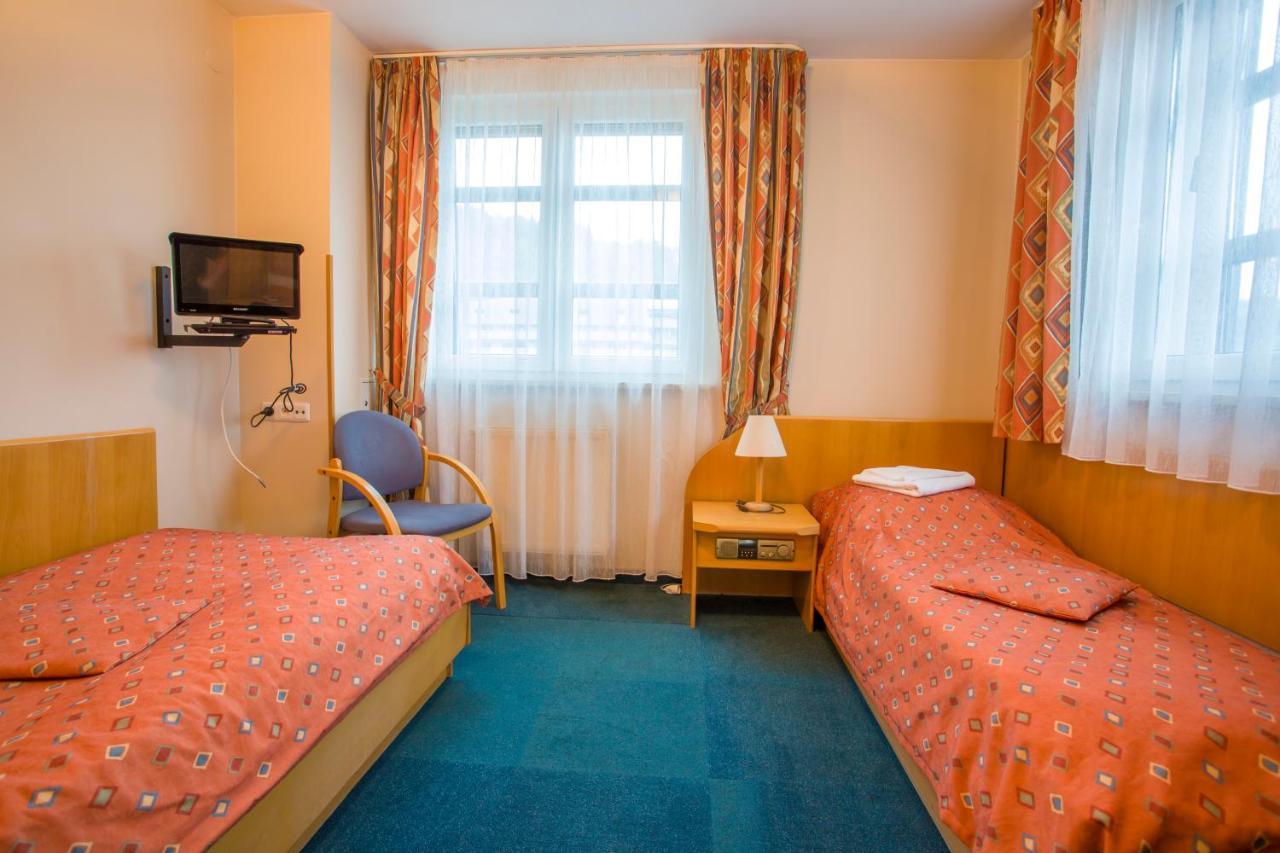 Farys - Swietna Lokalizacja, Sauna, Jacuzzi, Piekne Widoki Z Okien Krynica-Zdrój Exteriör bild