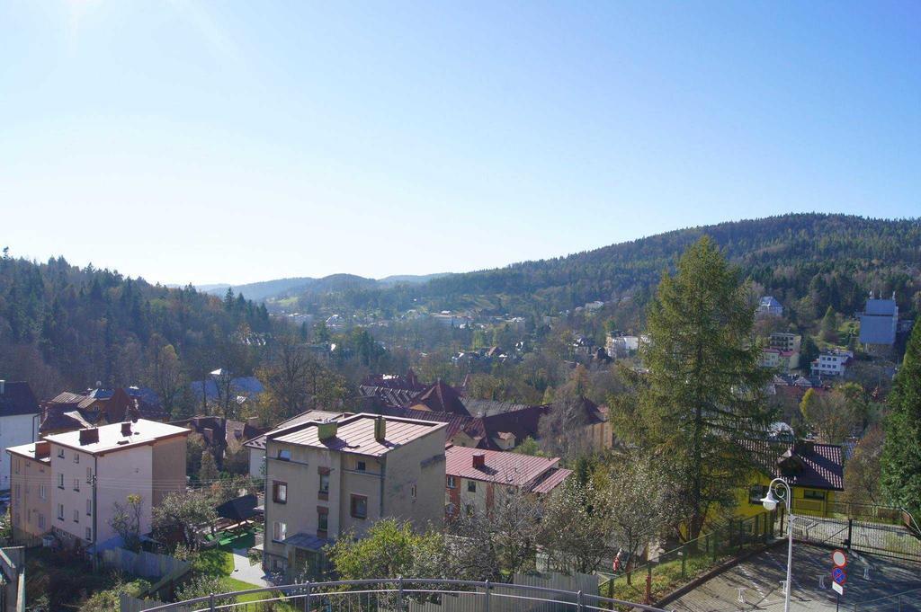 Farys - Swietna Lokalizacja, Sauna, Jacuzzi, Piekne Widoki Z Okien Krynica-Zdrój Exteriör bild