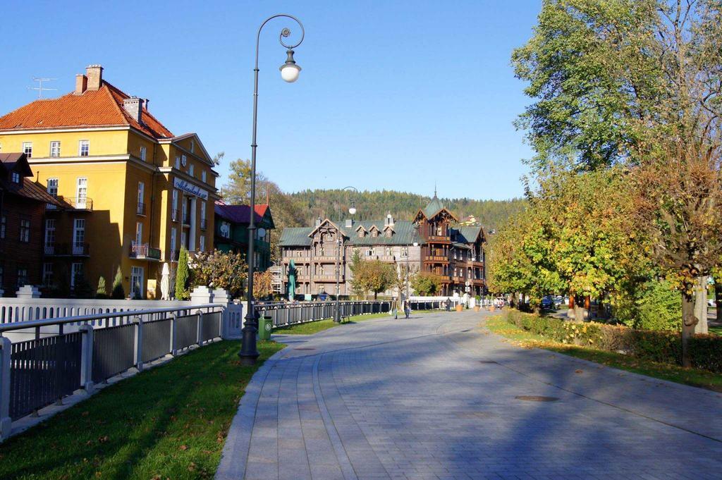 Farys - Swietna Lokalizacja, Sauna, Jacuzzi, Piekne Widoki Z Okien Krynica-Zdrój Exteriör bild
